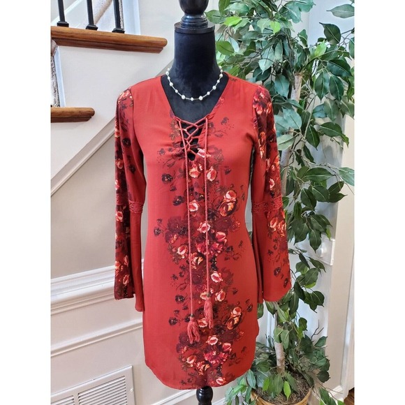 Altar’d State Red Floral Lace Up Boho Bell Sleeve V Neck Knee Length Dress Small - Picture 14 of 14